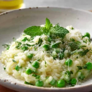 Fresh & Creamy Pea and Mint Risotto Recipe